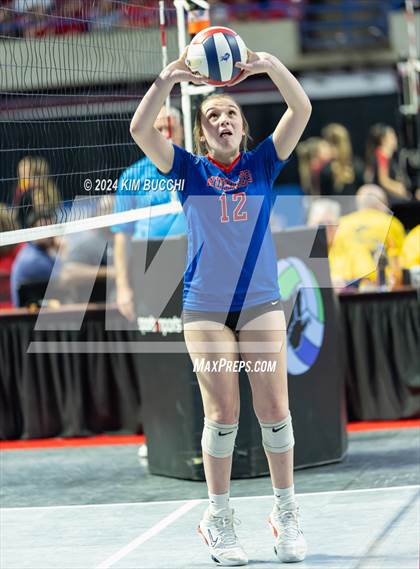 Thumbnail 1 in Hoover vs. Wayne (WVSSAC Class AAA Quarterfinal) photogallery.