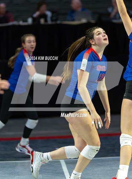 Thumbnail 1 in Hoover vs. Wayne (WVSSAC Class AAA Quarterfinal) photogallery.