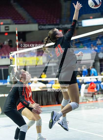 Thumbnail 1 in Hoover vs. Wayne (WVSSAC Class AAA Quarterfinal) photogallery.