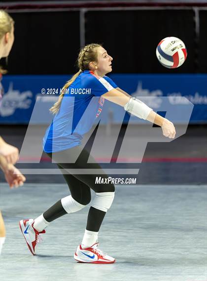 Thumbnail 1 in Hoover vs. Wayne (WVSSAC Class AAA Quarterfinal) photogallery.