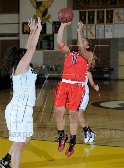 Thumbnail 1 in Aliso Niguel vs Redondo Union (Larry Doyle OC Championships) photogallery.