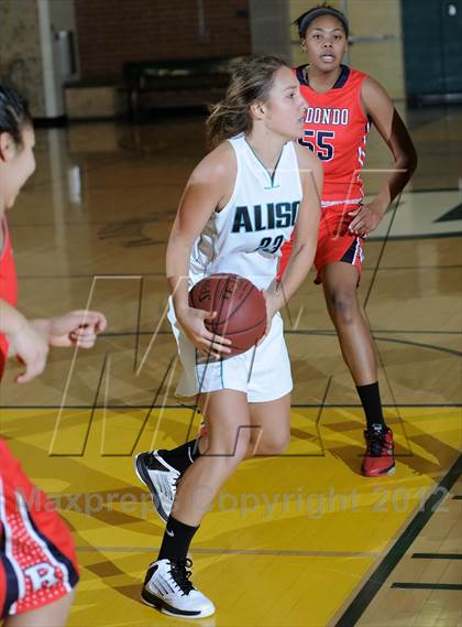 Thumbnail 2 in Aliso Niguel vs Redondo Union (Larry Doyle OC Championships) photogallery.