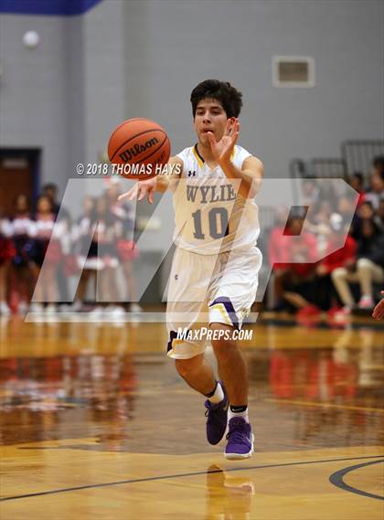 Thumbnail 3 in Wylie vs Life Waxahachie (UIL 4A Area Playoff) photogallery.