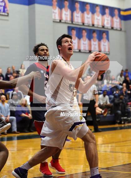 Thumbnail 3 in Wylie vs Life Waxahachie (UIL 4A Area Playoff) photogallery.