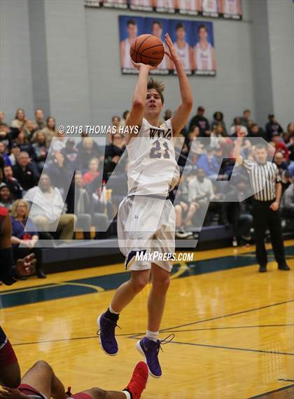 Thumbnail 2 in Wylie vs Life Waxahachie (UIL 4A Area Playoff) photogallery.