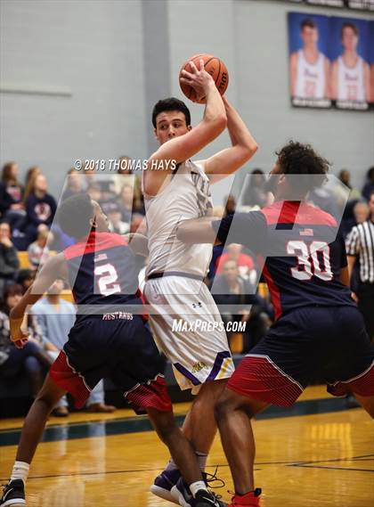 Thumbnail 1 in Wylie vs Life Waxahachie (UIL 4A Area Playoff) photogallery.