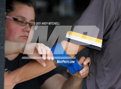 Thumbnail 3 in Hixson vs Signal Mountain photogallery.
