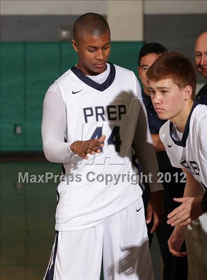 Thumbnail 2 in Flintridge Prep vs. Campbell Hall (Providence Cystic Fibrosis Benefit) photogallery.