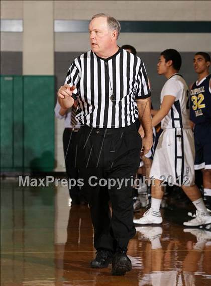 Thumbnail 2 in Flintridge Prep vs. Campbell Hall (Providence Cystic Fibrosis Benefit) photogallery.