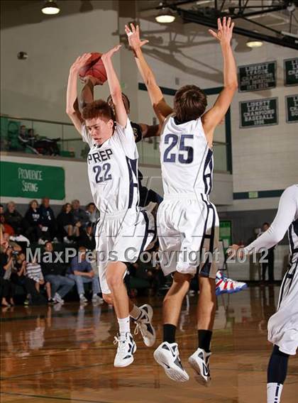Thumbnail 3 in Flintridge Prep vs. Campbell Hall (Providence Cystic Fibrosis Benefit) photogallery.
