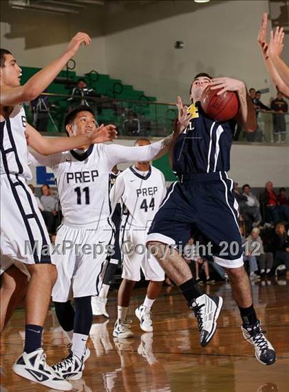 Thumbnail 3 in Flintridge Prep vs. Campbell Hall (Providence Cystic Fibrosis Benefit) photogallery.