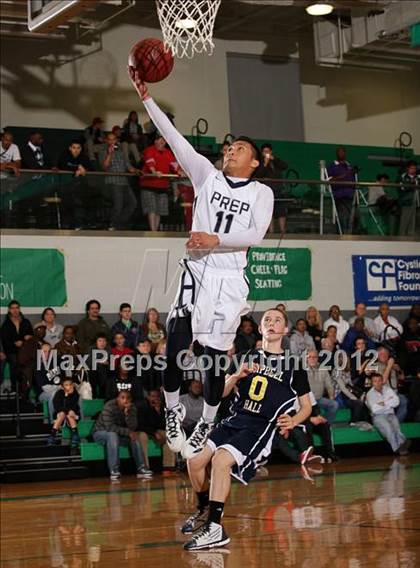 Thumbnail 2 in Flintridge Prep vs. Campbell Hall (Providence Cystic Fibrosis Benefit) photogallery.