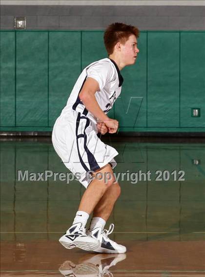 Thumbnail 2 in Flintridge Prep vs. Campbell Hall (Providence Cystic Fibrosis Benefit) photogallery.
