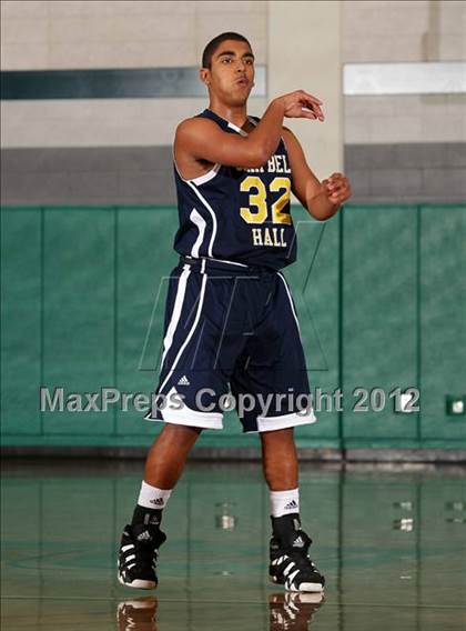 Thumbnail 3 in Flintridge Prep vs. Campbell Hall (Providence Cystic Fibrosis Benefit) photogallery.