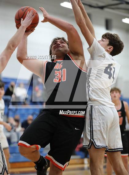 Thumbnail 1 in Amanda-Clearcreek vs Granville photogallery.
