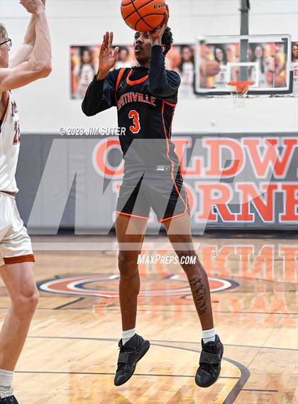 Thumbnail 2 in Caldwell vs Smithville photogallery.