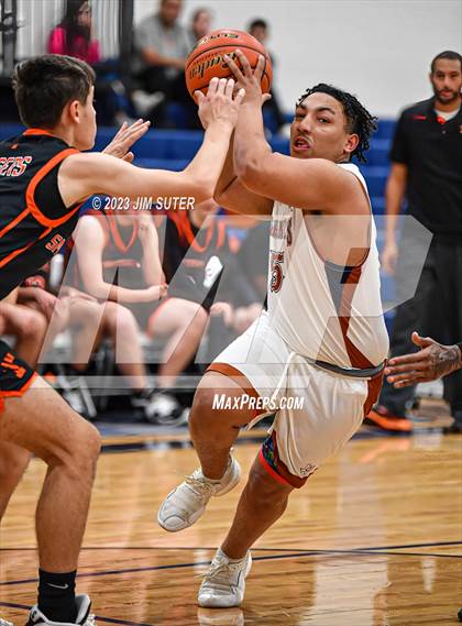 Thumbnail 2 in Caldwell vs Smithville photogallery.