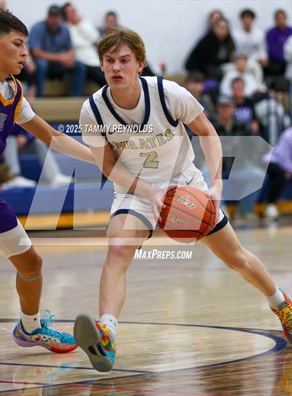 Thumbnail 2 in Munday @ Perrin-Whitt photogallery.