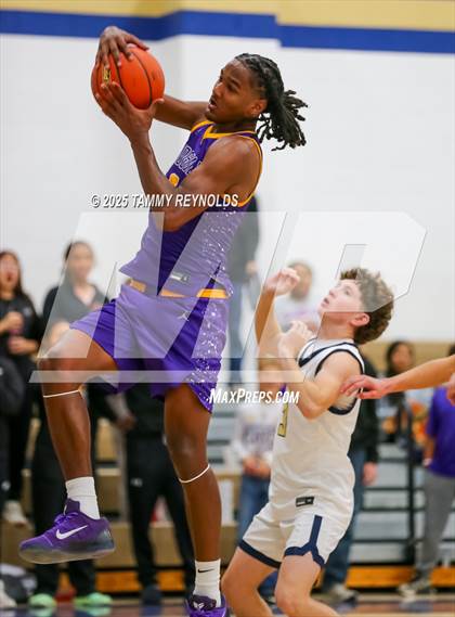 Thumbnail 1 in Munday @ Perrin-Whitt photogallery.