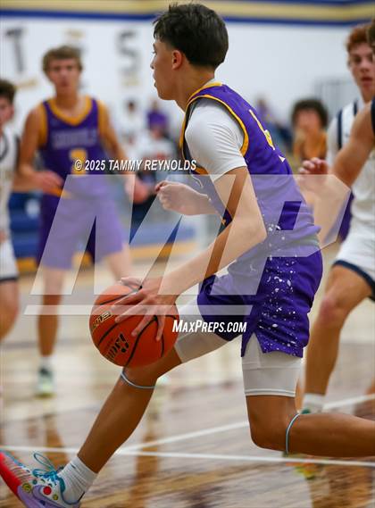 Thumbnail 3 in Munday @ Perrin-Whitt photogallery.