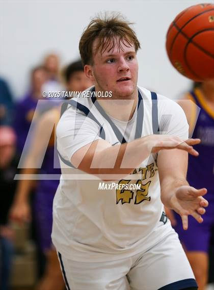 Thumbnail 2 in Munday @ Perrin-Whitt photogallery.