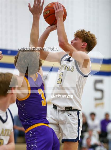 Thumbnail 3 in Munday @ Perrin-Whitt photogallery.