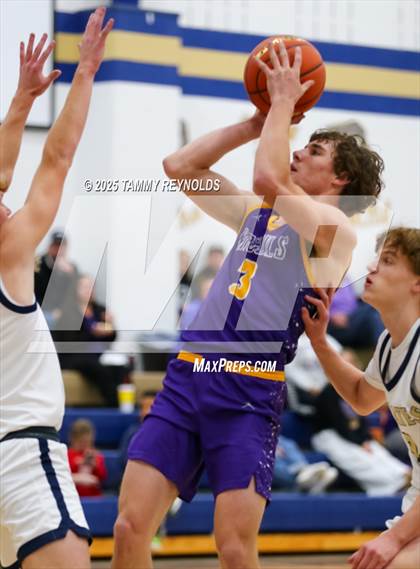 Thumbnail 3 in Munday @ Perrin-Whitt photogallery.