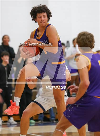 Thumbnail 1 in Munday @ Perrin-Whitt photogallery.