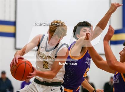 Thumbnail 1 in Munday @ Perrin-Whitt photogallery.