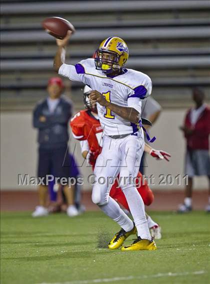 Thumbnail 3 in Glendora vs. Lynwood photogallery.