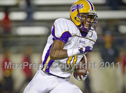 Thumbnail 3 in Glendora vs. Lynwood photogallery.