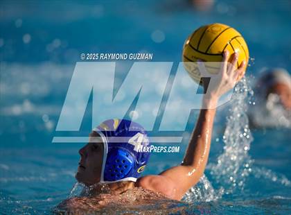 Thumbnail 2 in Arroyo Grande vs. Clovis photogallery.