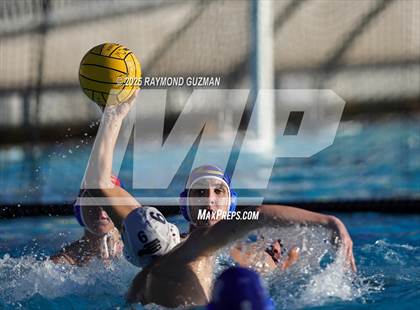 Thumbnail 1 in Arroyo Grande vs. Clovis photogallery.