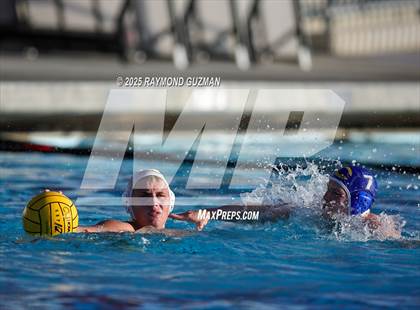 Thumbnail 2 in Arroyo Grande vs. Clovis photogallery.