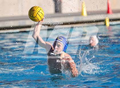 Thumbnail 2 in Arroyo Grande vs. Clovis photogallery.