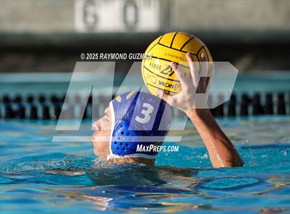 Thumbnail 2 in Arroyo Grande vs. Clovis photogallery.
