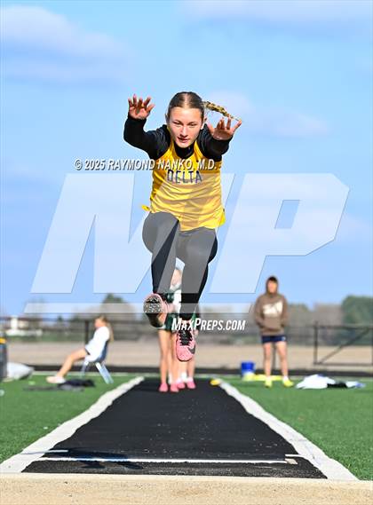 Thumbnail 1 in Pendleton Heights at Delta (Long Jump) photogallery.