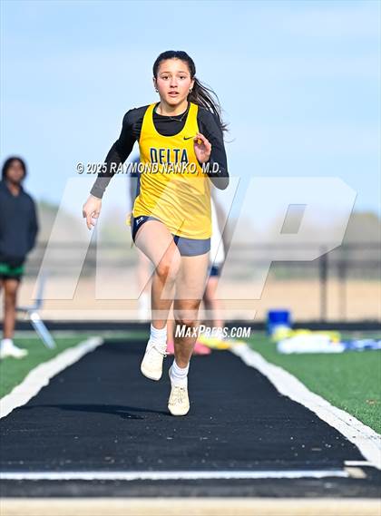 Thumbnail 2 in Pendleton Heights at Delta (Long Jump) photogallery.