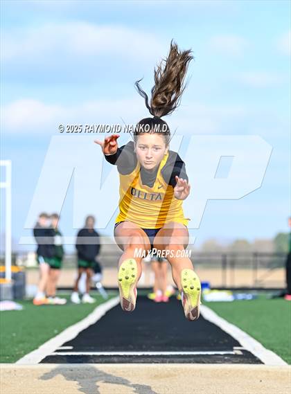 Thumbnail 3 in Pendleton Heights at Delta (Long Jump) photogallery.
