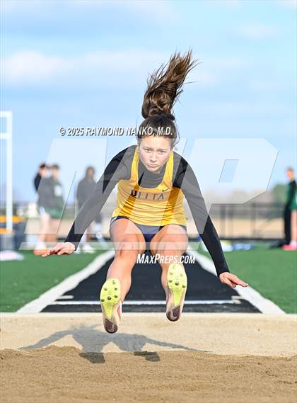 Thumbnail 1 in Pendleton Heights at Delta (Long Jump) photogallery.