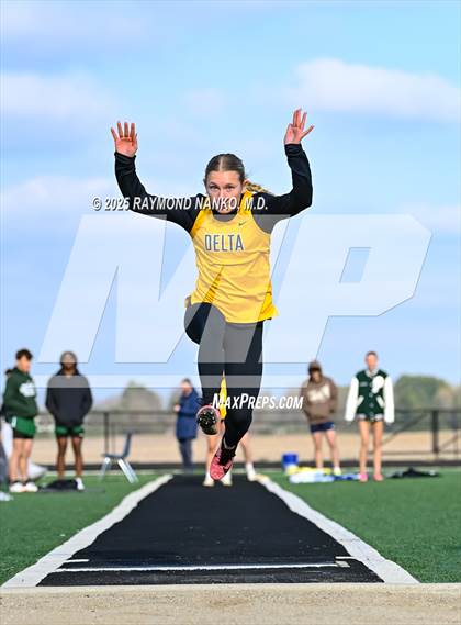 Thumbnail 1 in Pendleton Heights at Delta (Long Jump) photogallery.