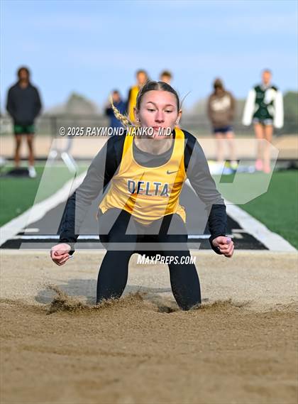 Thumbnail 1 in Pendleton Heights at Delta (Long Jump) photogallery.