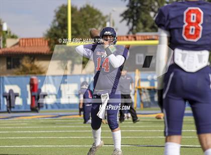 Thumbnail 3 in Chatsworth vs South Gate (CIF LACS Division 2 Final) photogallery.