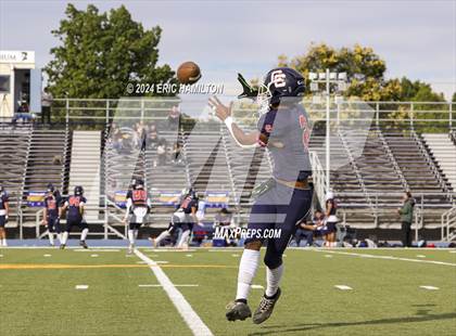Thumbnail 3 in Chatsworth vs South Gate (CIF LACS Division 2 Final) photogallery.
