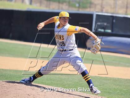 Thumbnail 3 in Bonita Vista vs. Vista (66th Annual SD Lions Tournament Premier Division Semifinal) photogallery.