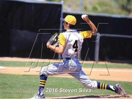 Thumbnail 2 in Bonita Vista vs. Vista (66th Annual SD Lions Tournament Premier Division Semifinal) photogallery.