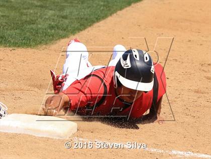 Thumbnail 1 in Bonita Vista vs. Vista (66th Annual SD Lions Tournament Premier Division Semifinal) photogallery.