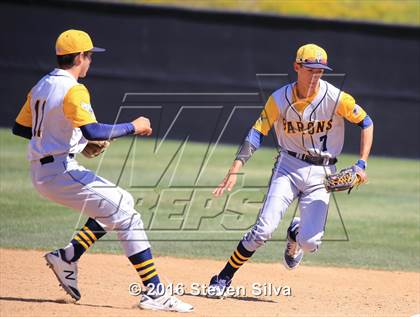 Thumbnail 2 in Bonita Vista vs. Vista (66th Annual SD Lions Tournament Premier Division Semifinal) photogallery.