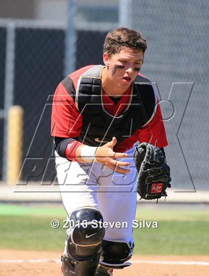 Thumbnail 2 in Bonita Vista vs. Vista (66th Annual SD Lions Tournament Premier Division Semifinal) photogallery.