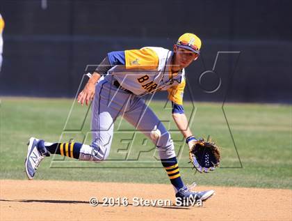 Thumbnail 2 in Bonita Vista vs. Vista (66th Annual SD Lions Tournament Premier Division Semifinal) photogallery.